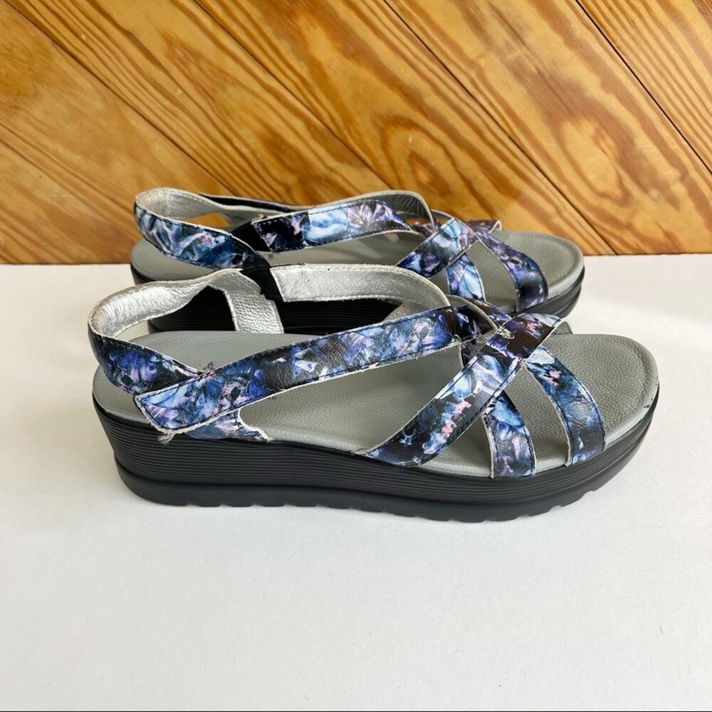 Alegria Myka Platform Sandal Periwinkle Floral